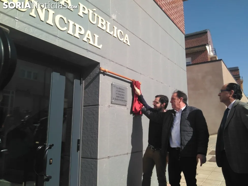 Inauguración de la biblioteca y el Centro Joven de Golmayo. /SN