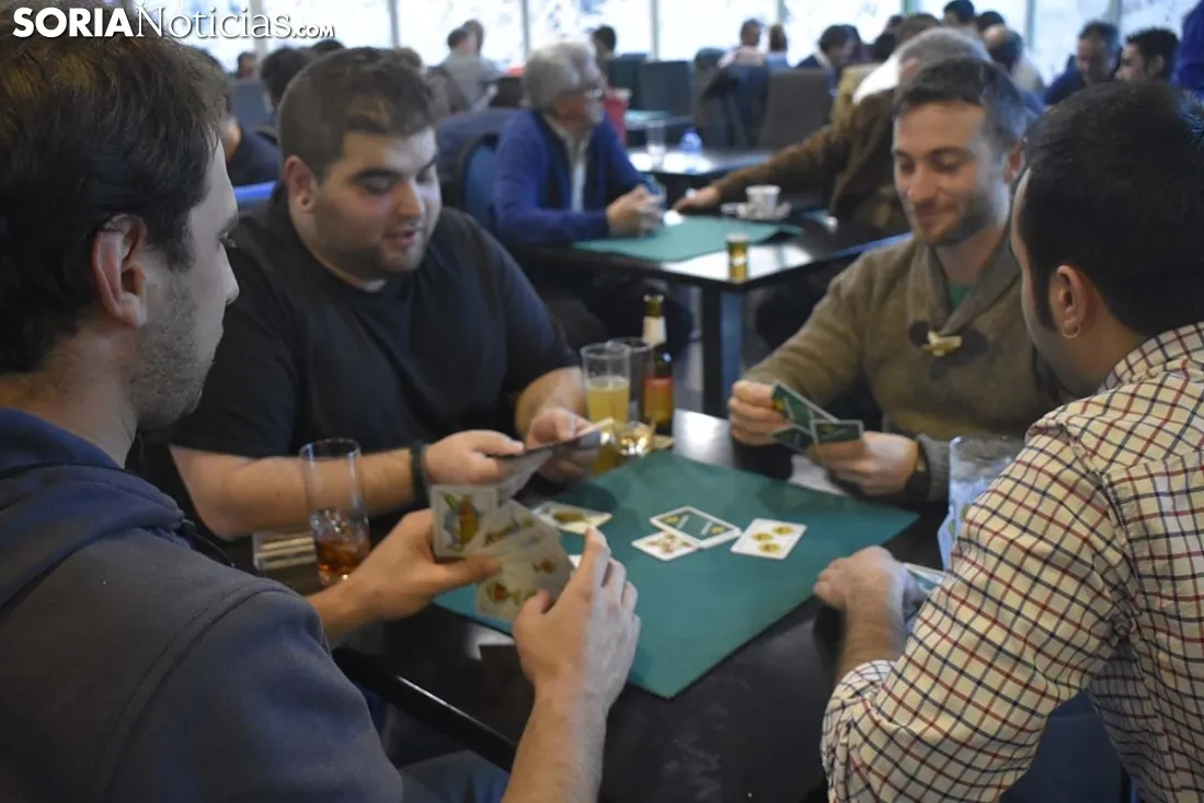 Campeonato de Guiñote de la Peña Poca Pena. 