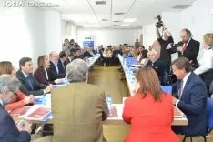 Una imagen del salón de actos de FOES en la presentación del informe. /SN