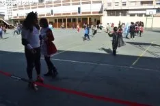 Una imagen del ambiente en el patio del colegio. /SN