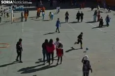 Una imagen del ambiente en el patio del colegio. /SN