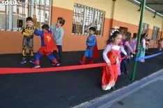 Una imagen del ambiente en el patio del colegio. /SN