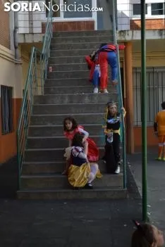 Una imagen del ambiente en el patio del colegio. /SN