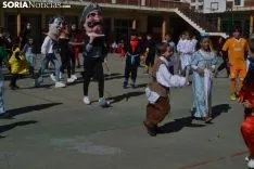 Una imagen del ambiente en el patio del colegio. /SN