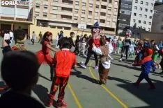 Una imagen del ambiente en el patio del colegio. /SN