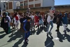 Una imagen del ambiente en el patio del colegio. /SN