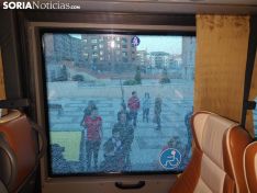 El autobús de los aficionados de Osasuna en Soria tras ser alcanzado por un objeto. Foto: Soria Noticias