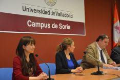 Foto 38 - Las universitarias japonesas de Nutrici&oacute;n se interesan por el Campus