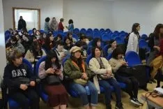 Foto 37 - Las universitarias japonesas de Nutrici&oacute;n se interesan por el Campus
