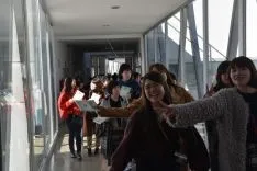 Foto 22 - Las universitarias japonesas de Nutrici&oacute;n se interesan por el Campus