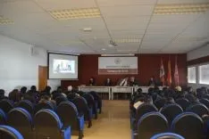 Foto 7 - Las universitarias japonesas de Nutrici&oacute;n se interesan por el Campus