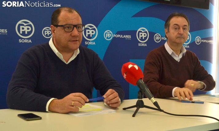 Heras (izda.) y Alonso en rueda informativa este miércoles. /SN