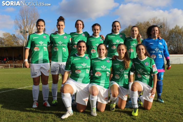 Las féminas del CD San José celebran la ‘Gran Rifa’, en la que se sortean dos entradas para el Madrid-Barça de Liga