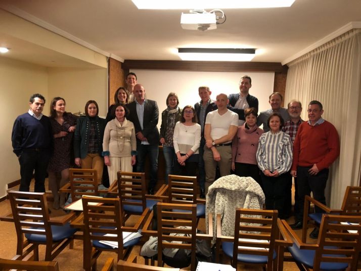 Foto de Familia del Curso sobre Roncopatía y Apnea del Sueño organizado por el CODE en Soria.