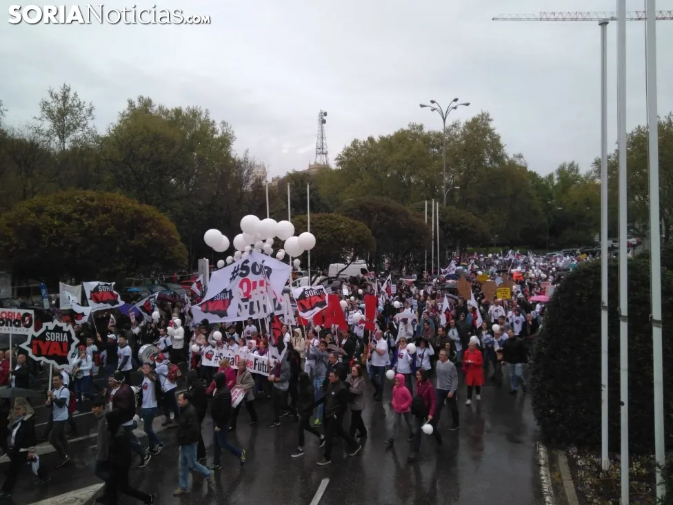 Foto 11 - Sigue en directo y la galer&iacute;a de la manifestaci&oacute;n de la #Espa&ntilde;aVaciada contra la despoblaci&oacute;n
