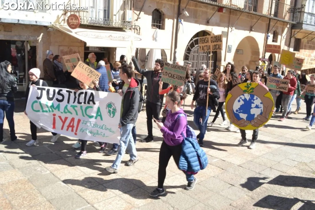 Concentración de Juventud Soriana por el Clima. 