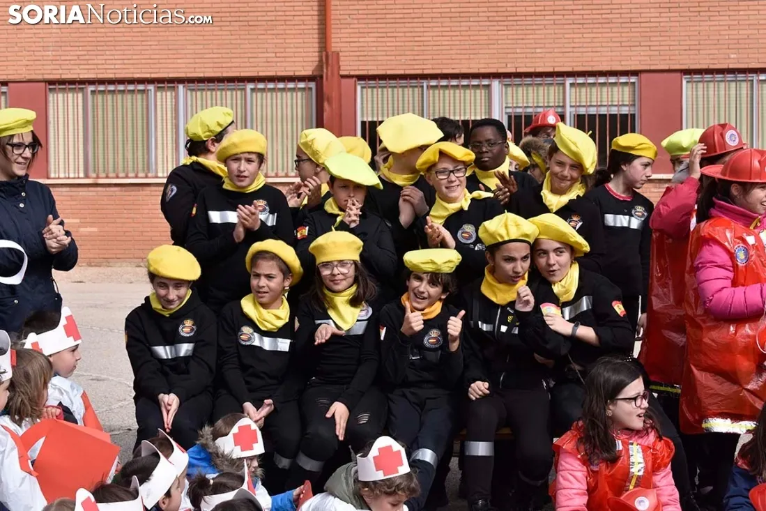 El CEIP Fuente del Rey celebra el Martes de Carnaval. 