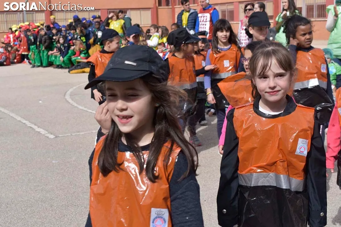 El CEIP Fuente del Rey celebra el Martes de Carnaval. 