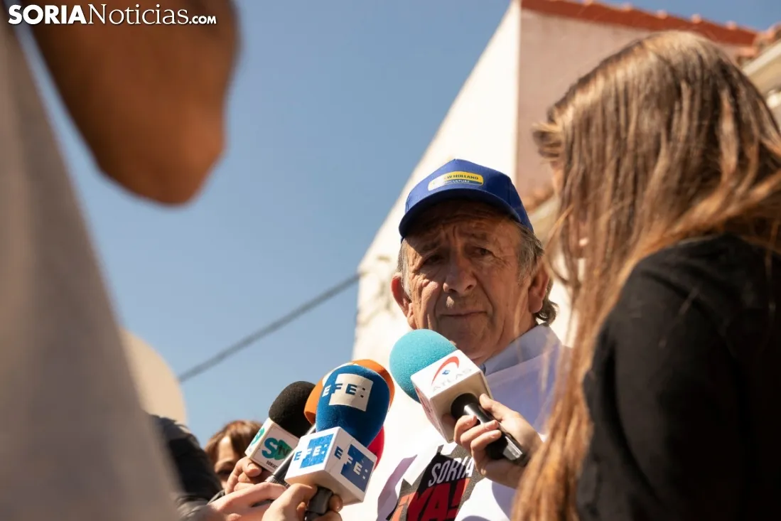 Foto 10 - FOTOS Y VIDEO: Raimundo Mart&iacute;nez y Margarita ya caminan hacia el Ave 