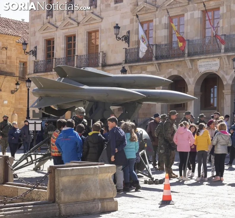 El ejercito toma la Plaza Mayor. Jasmín Malvesado
