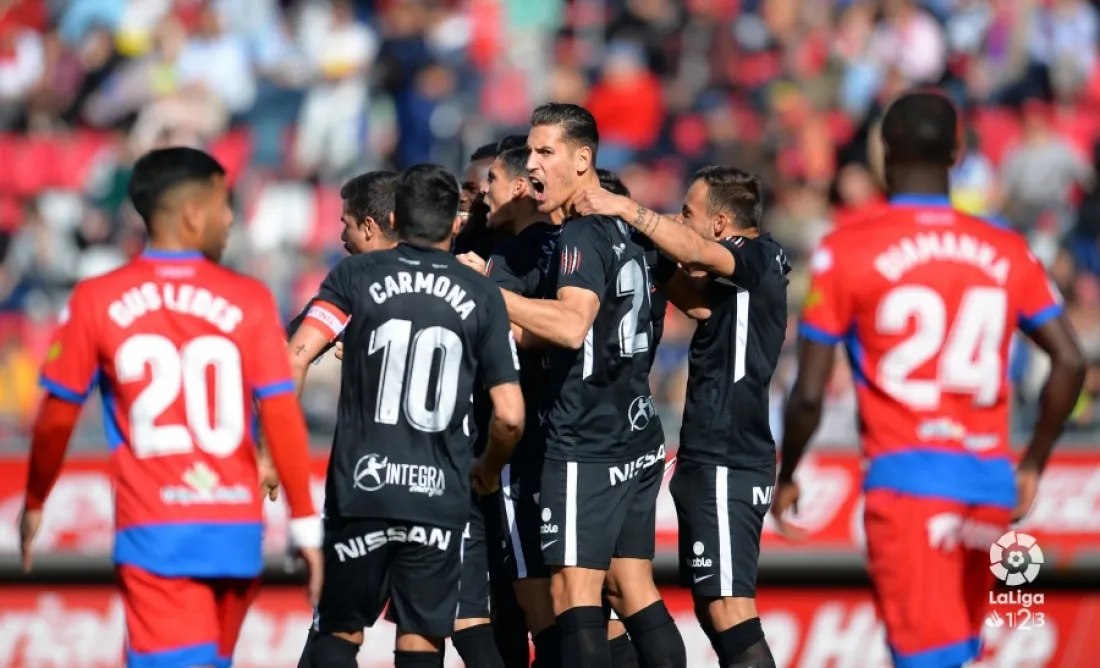 Los jugadores del Sporting celebrando el gol. LFP
