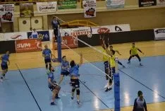 Foto 12 - El R&iacute;o Duero logra dos puntos important&iacute;simos en un encuentro &eacute;pico ante el Vecindario (3-2)