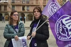 UGT y CCOO se concentran por la igualdad efectiva. 