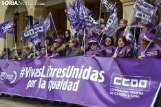 UGT y CCOO se concentran por la igualdad efectiva. 
