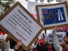 Foto 16 - Sigue en directo y la galer&iacute;a de la manifestaci&oacute;n de la #Espa&ntilde;aVaciada contra la despoblaci&oacute;n