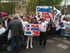 Foto 14 - Sigue en directo y la galer&iacute;a de la manifestaci&oacute;n de la #Espa&ntilde;aVaciada contra la despoblaci&oacute;n