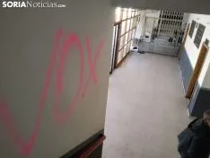 Imagen de las pintadas en el edificio. /SN