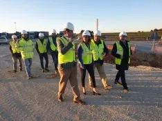 La delegada del Gobierno visita las obras de la A-11