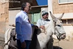 Foto 42 - FOTOS Y VIDEO: Raimundo Mart&iacute;nez y Margarita ya caminan hacia el Ave 
