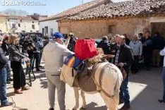 Foto 36 - FOTOS Y VIDEO: Raimundo Mart&iacute;nez y Margarita ya caminan hacia el Ave 