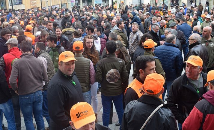 Concentración de cazadores sorianos en abril del pasado año. 