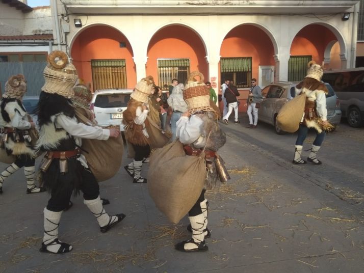Galería de imágenes: tradición y colorido en el carnaval de Borobia