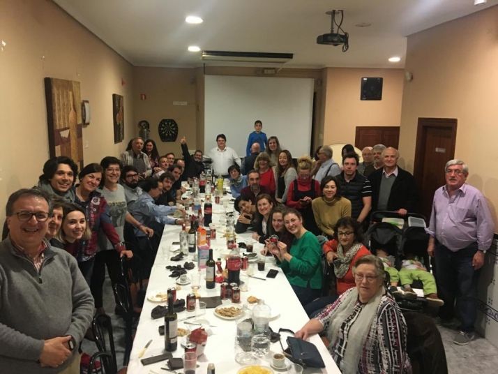 Unos 50 sorianos celebran el jueves lardero en Valencia
