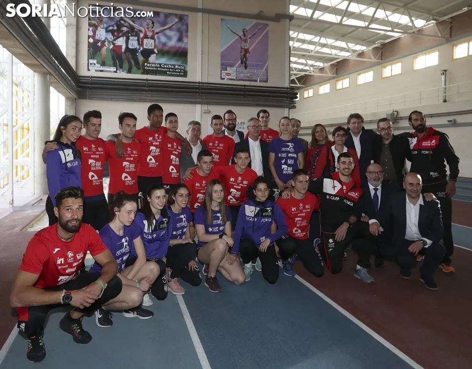 Una imagen del ministro en las instalaciones deportivas. /SN