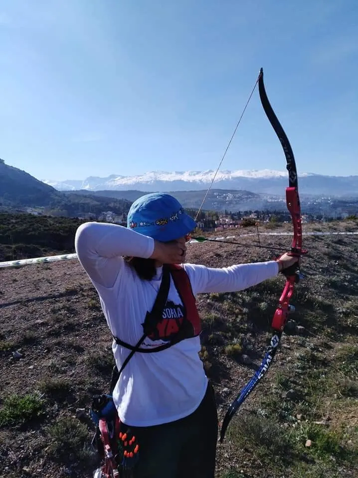 Raquel Frías, arquera de Rejas de San Esteban, disputando la III jornada de 3D en Granada.