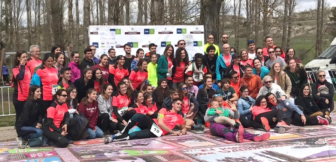 Foto de familia con los participantes y organizadores. 