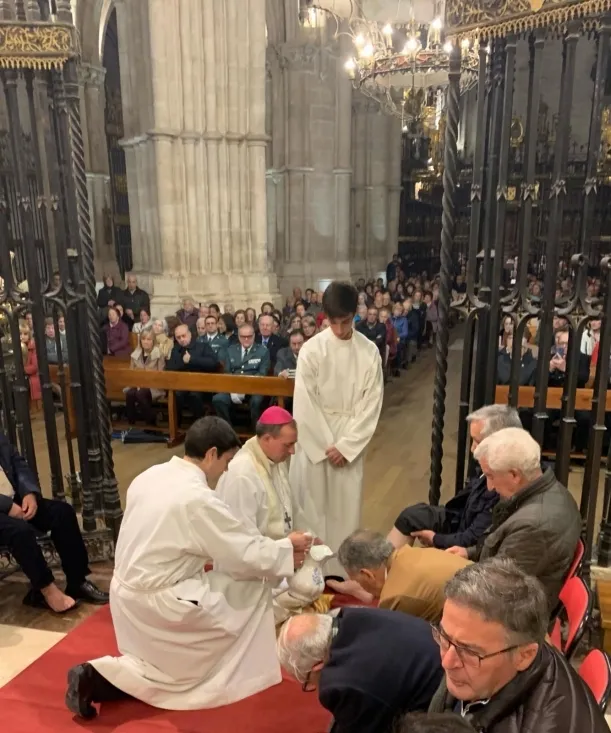 Foto 2 - Misa de la Cena del Se&ntilde;or en la catedral de El Burgo