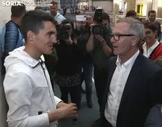 Una imagen del ministro en las instalaciones deportivas. /SN