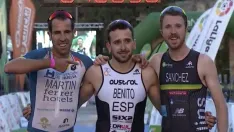 Benito, Martín y Sánchez tras la línea de meta.