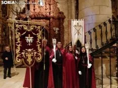 Foto 30 - Fotos y v&iacute;deos: La lluvia obliga a Las Ca&iacute;das a celebrar su V&iacute;a Crucis en San Pedro