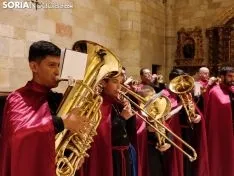 Foto 22 - Fotos y v&iacute;deos: La lluvia obliga a Las Ca&iacute;das a celebrar su V&iacute;a Crucis en San Pedro