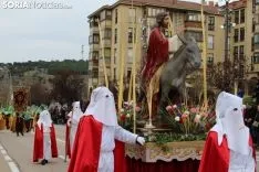 Viernes Santo en Soria. Procesión del Santo Entierro de Cristo. SN