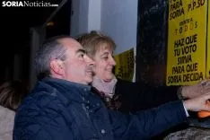 Pegada de carteles. /Jasmín Malvesado