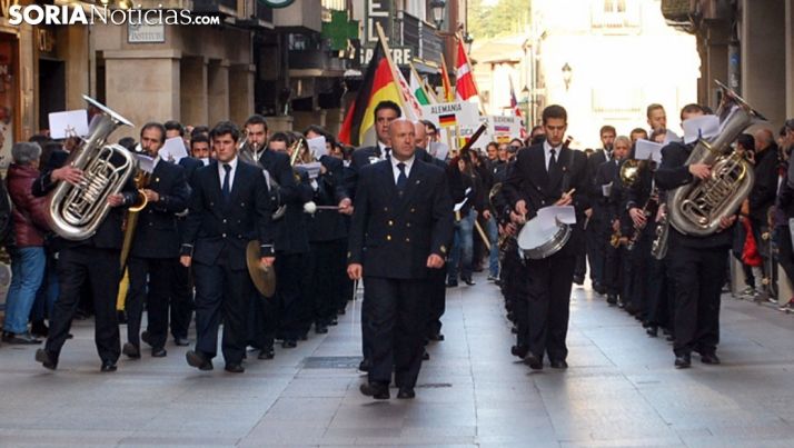 La Banda, en un recorrido por las calles de Soria. /SN