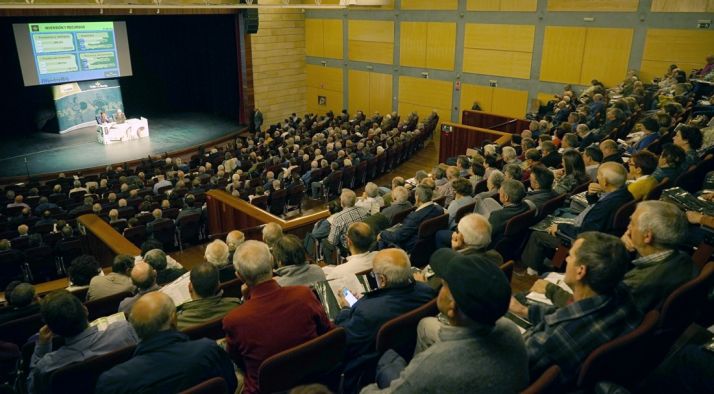 Una de las juntas preparatorias de la Caja. /CR