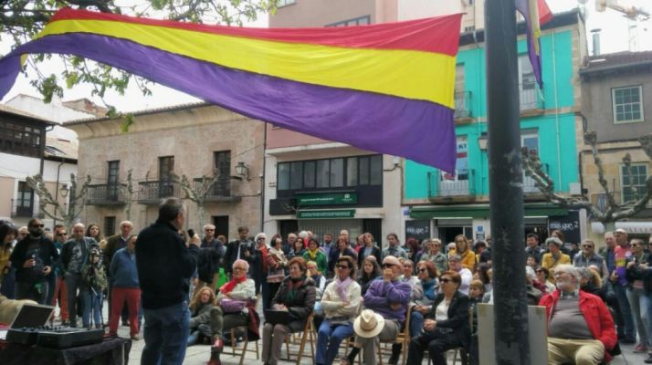 Campaña electoral: Unidas Podemos se suma a las celebraciones por la República